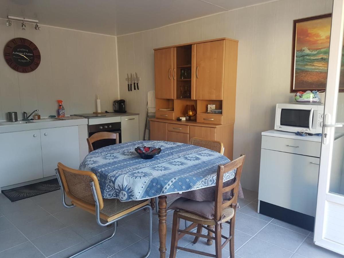 Charmante Maisonnette 2 Personnes Avec Wifi Surgères Exteriér fotografie
