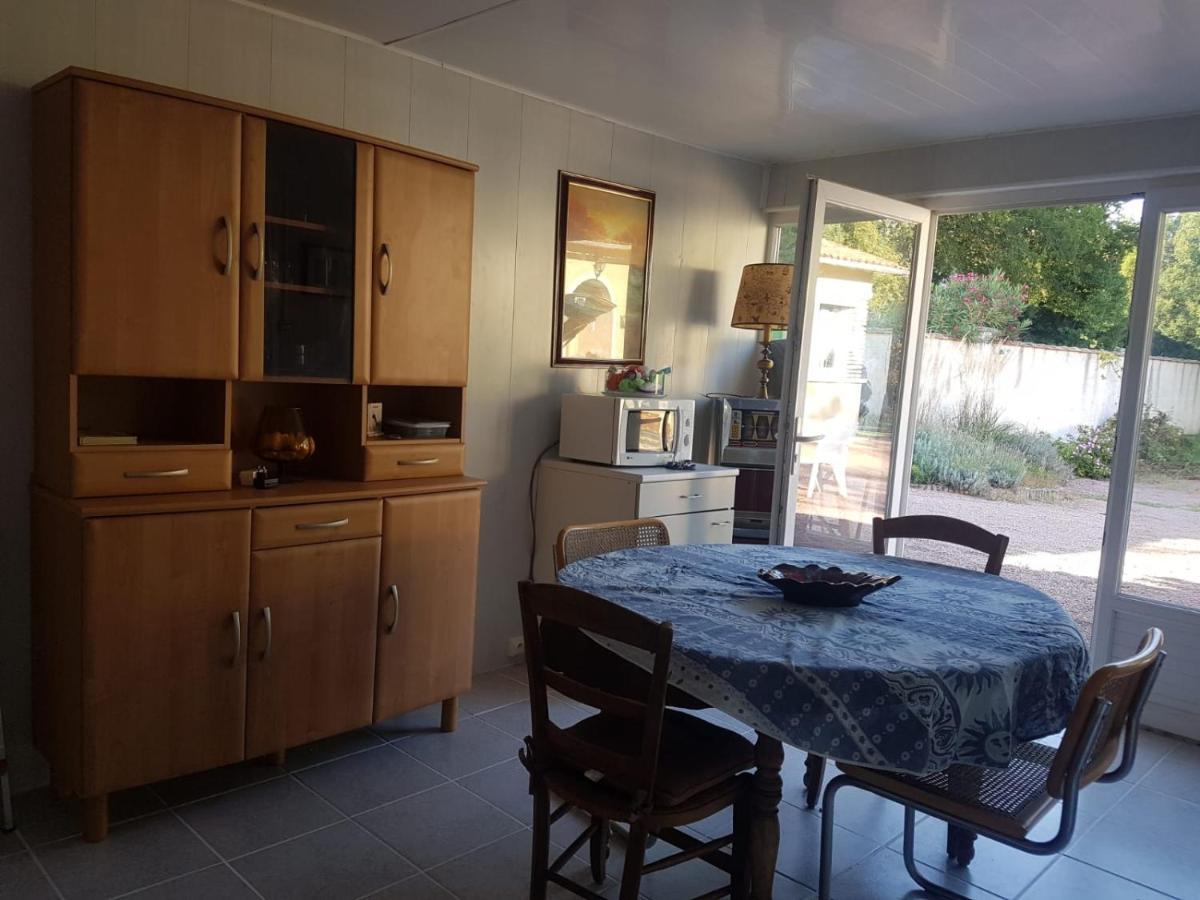 Charmante Maisonnette 2 Personnes Avec Wifi Surgères Exteriér fotografie